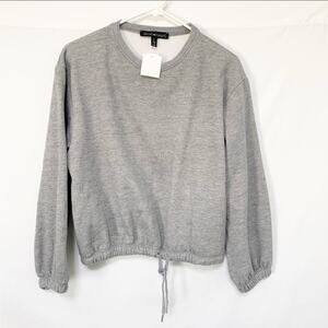 Derek Heart NWT Cropped Long Sleeve Sweatshirt Heather Grey Medium